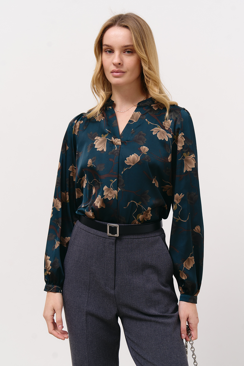 Блуза у квітковий принт зі штучного шовку