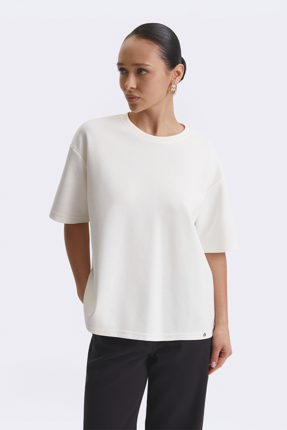 Молочна футболка оверсайз