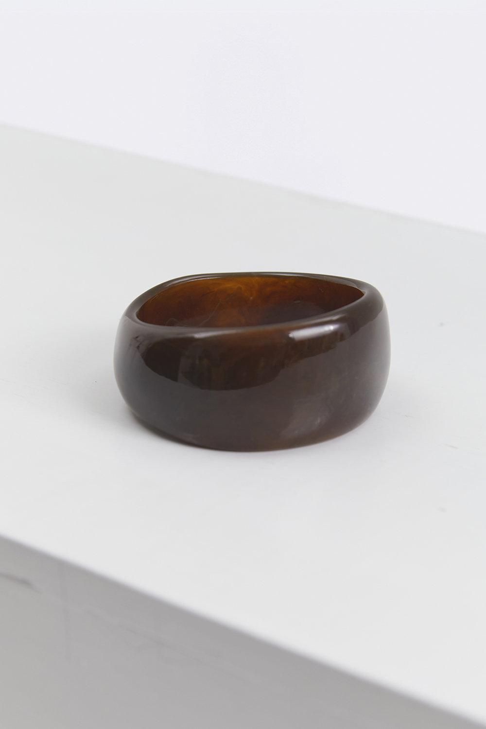 Браслет із ювелірної смоли шоколадного кольору