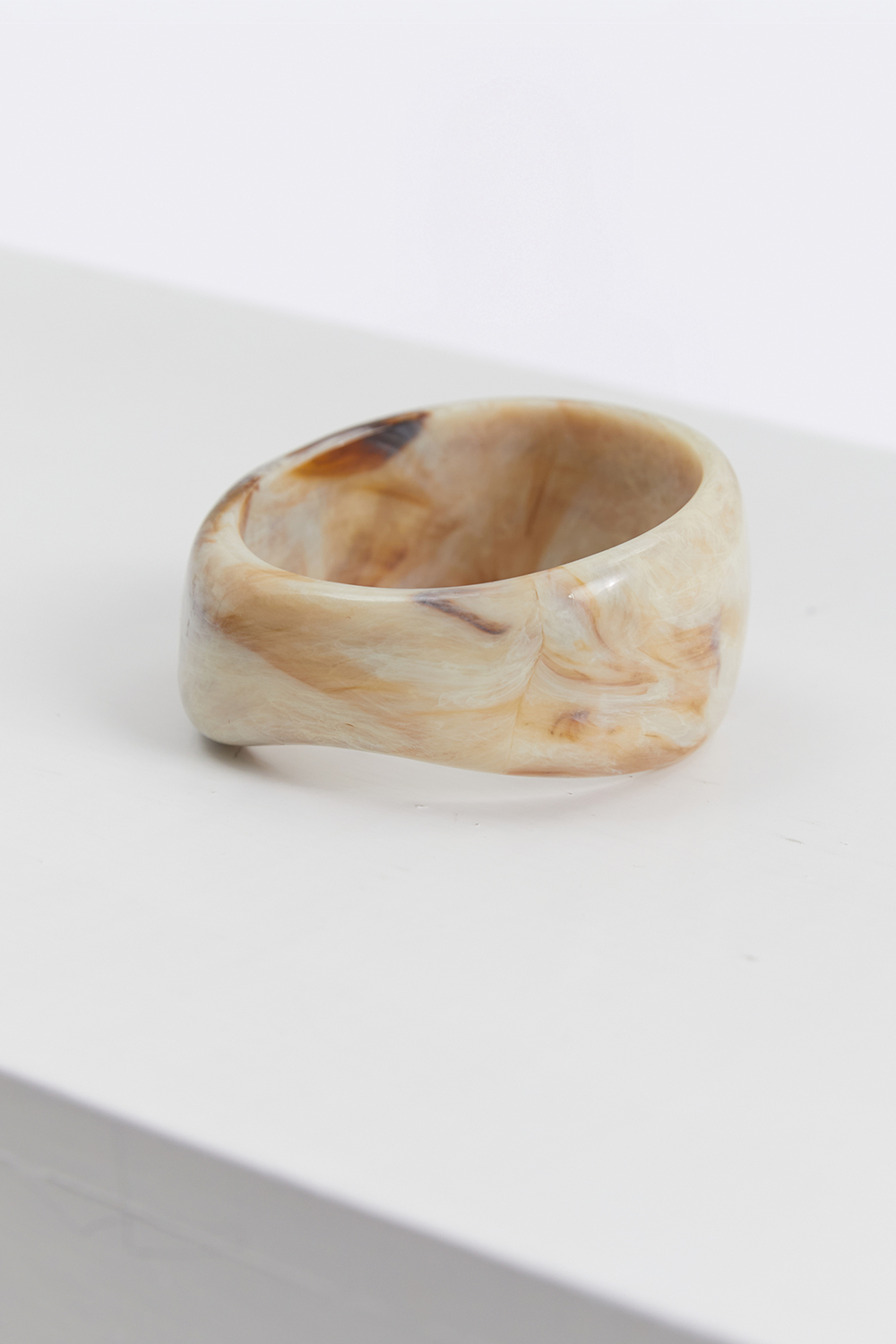 Браслет із ювелірної смоли