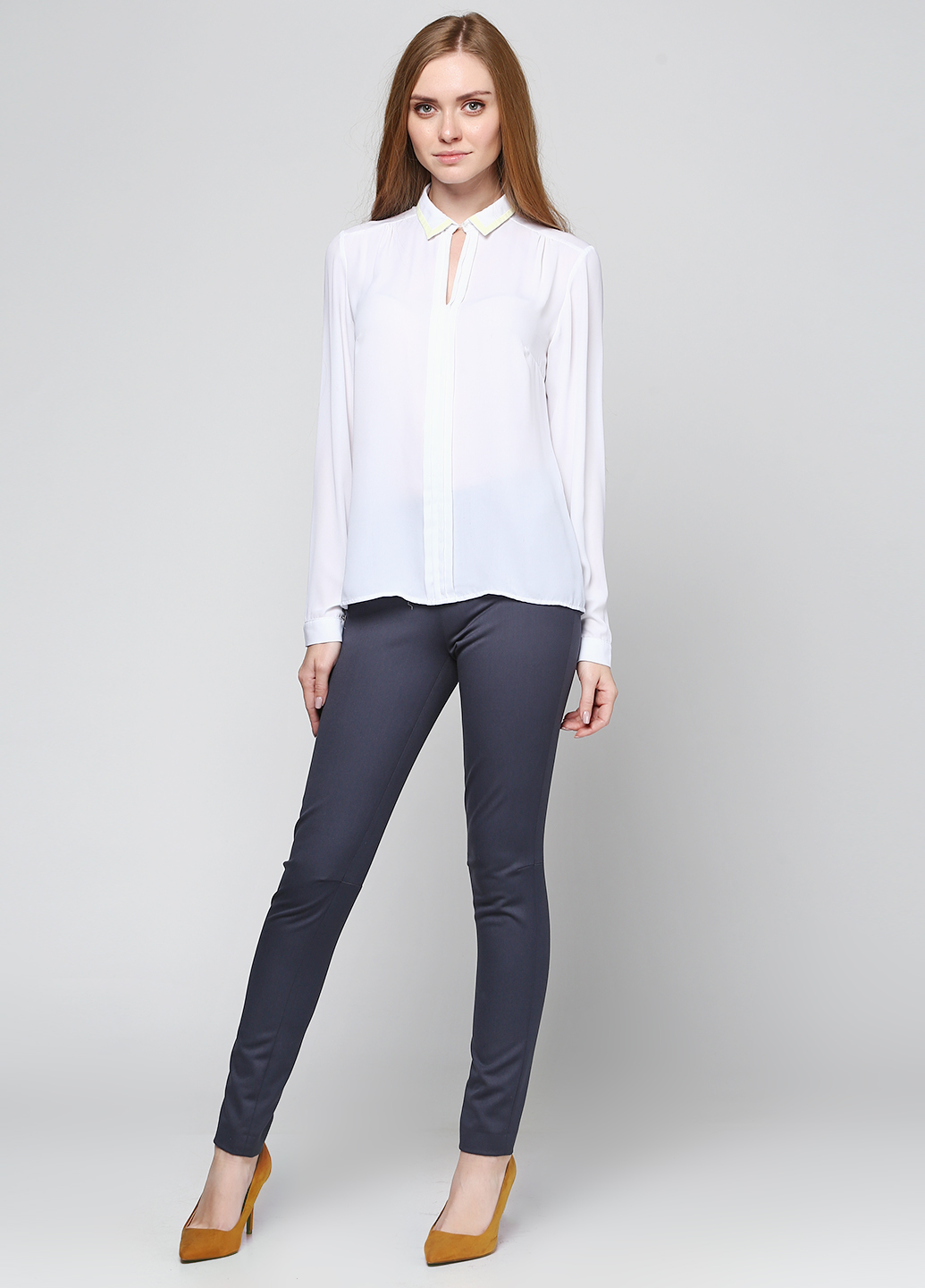 Классические брюки темно-серого цвета