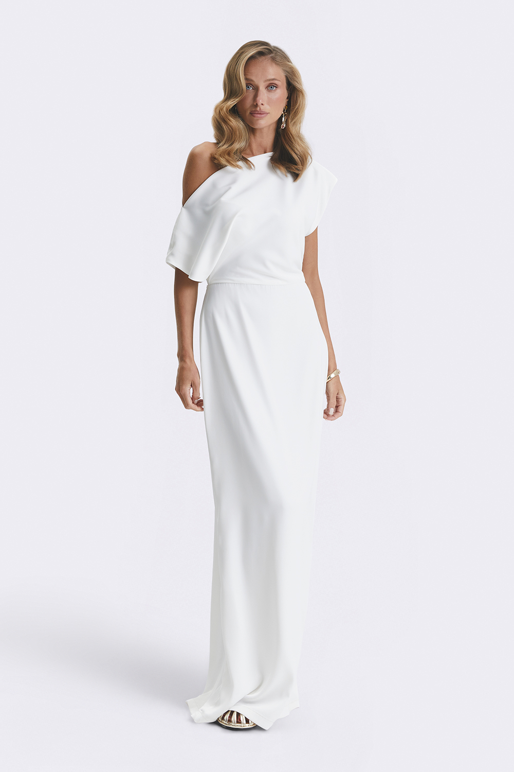 Біла сукня максі