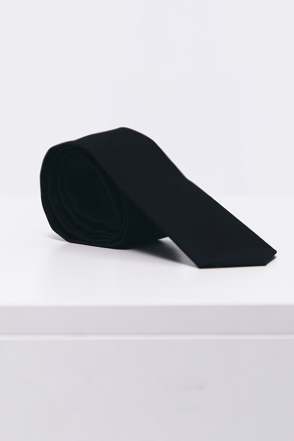 Краватка жіноча чорна