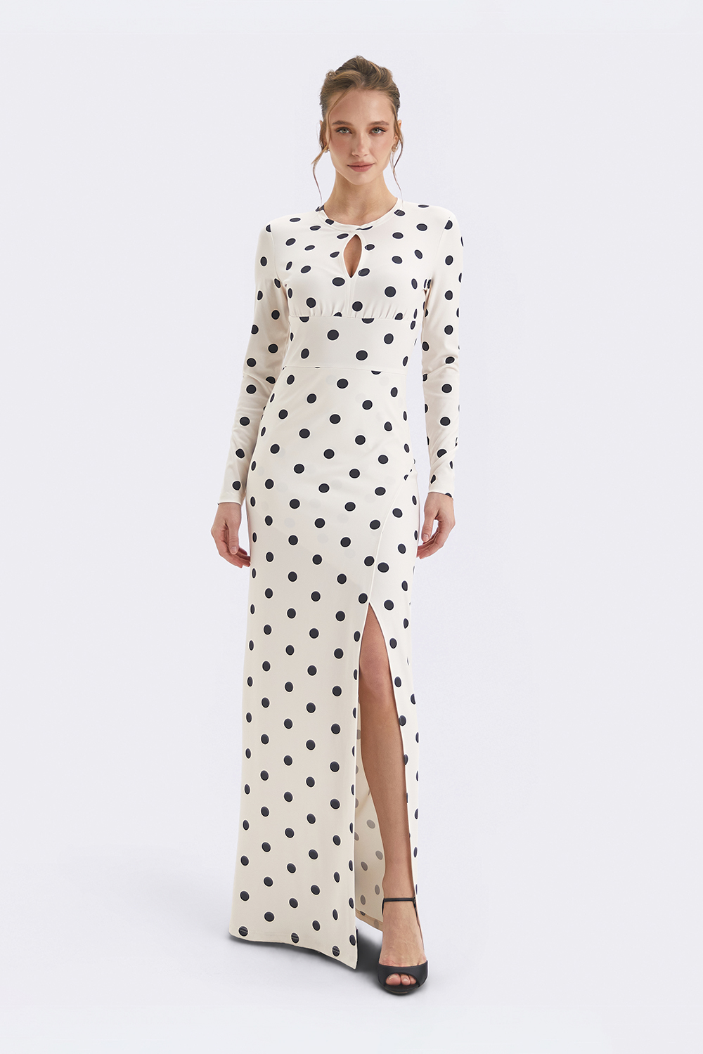 Вечірня сукня максі в горошок