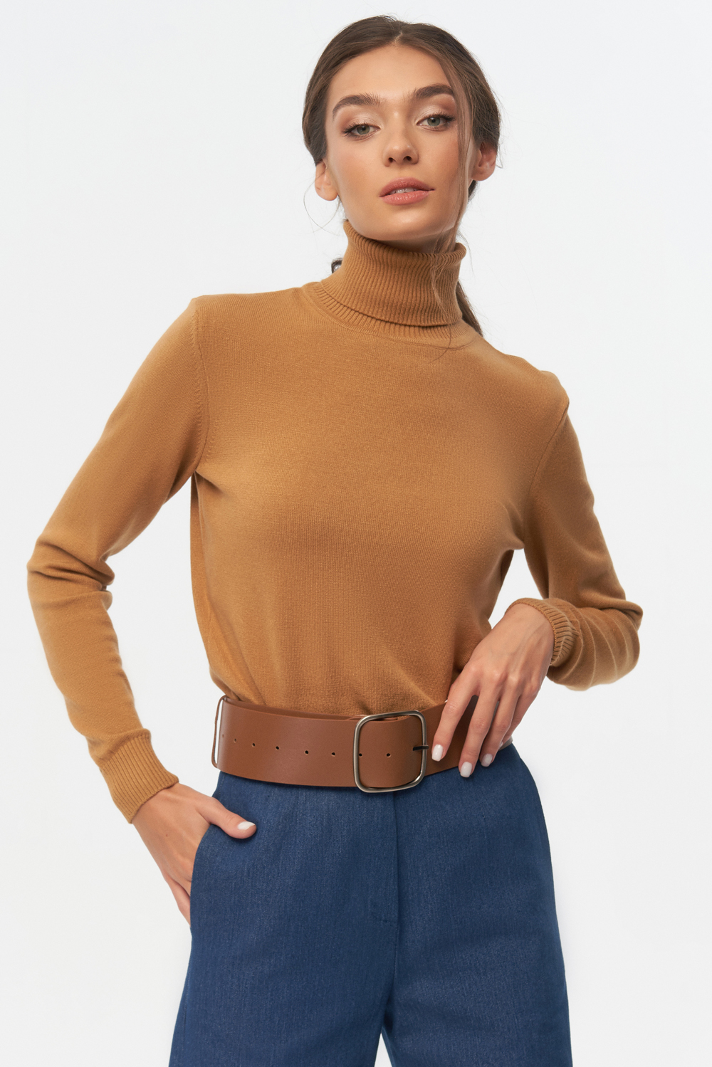 Гольф с высоким воротником