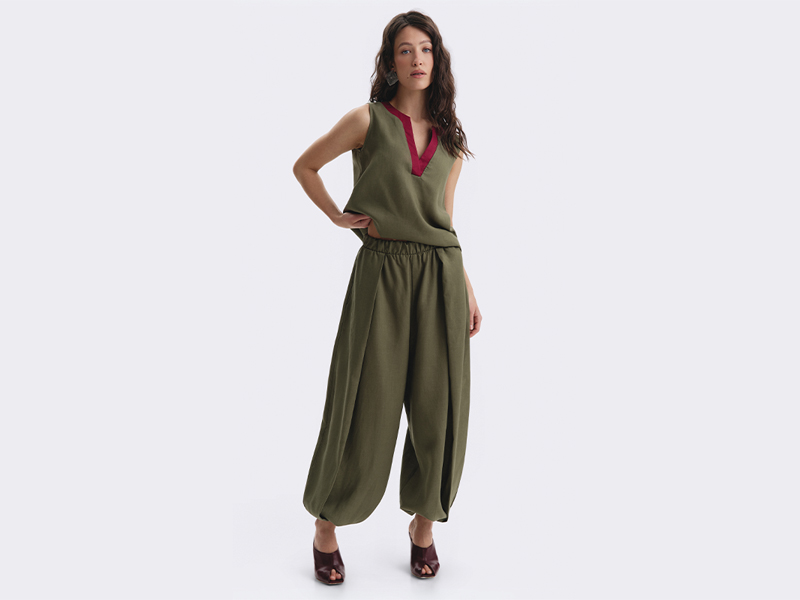 How to Look Slimmer With Clothes: 8 Styling Tricks
