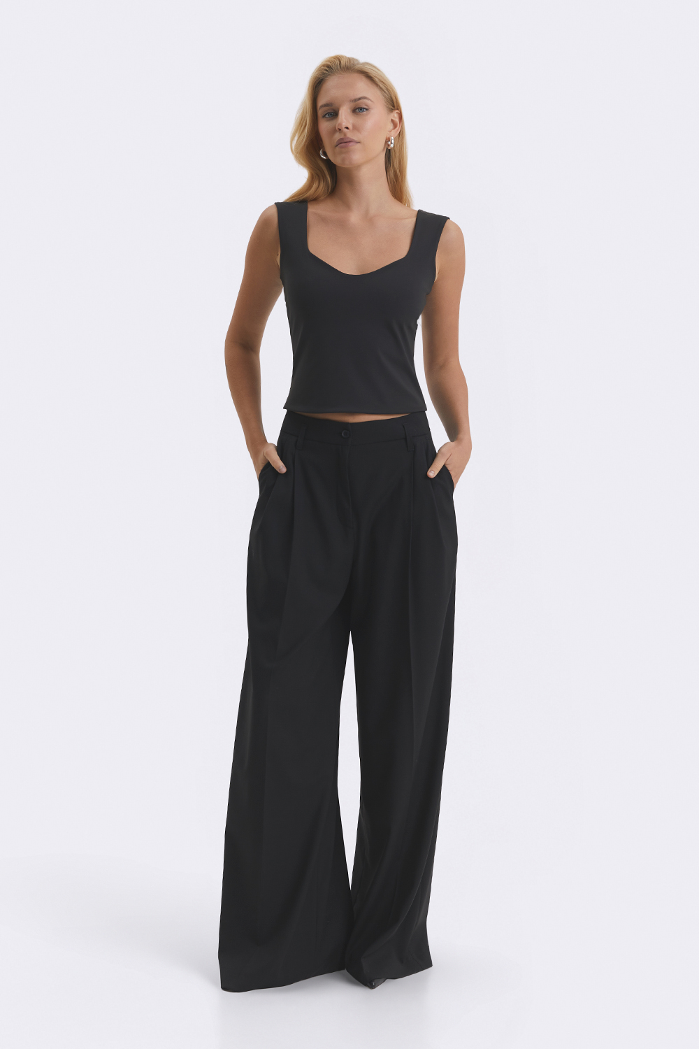 Штани-палаццо чорного кольору