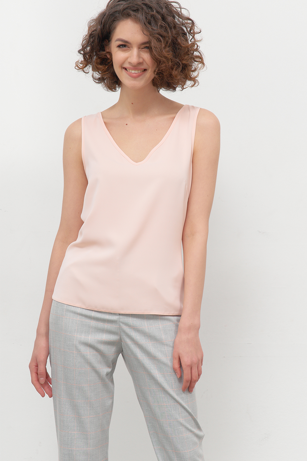 Топ на бретелях персикового кольору