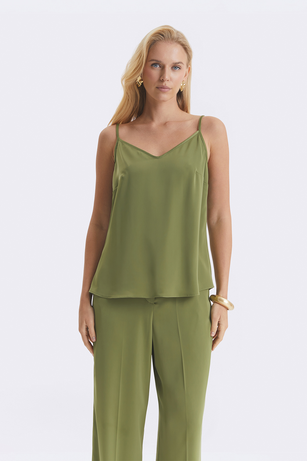 Шовковий топ жовто-зеленого кольору