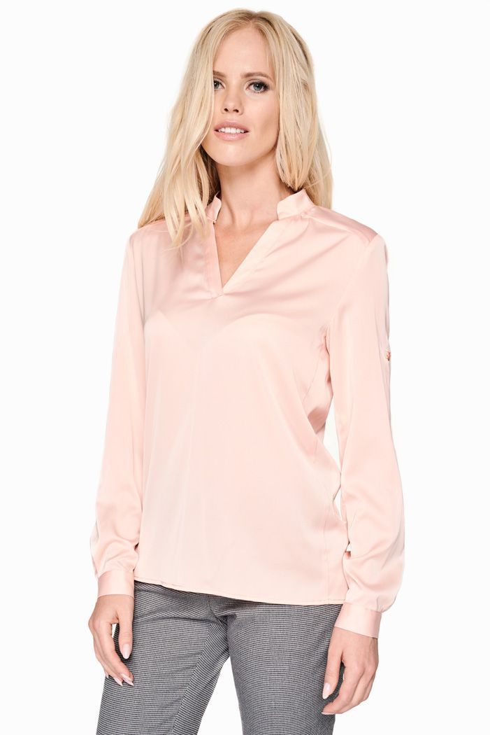 Блуза светло-персикового оттенка