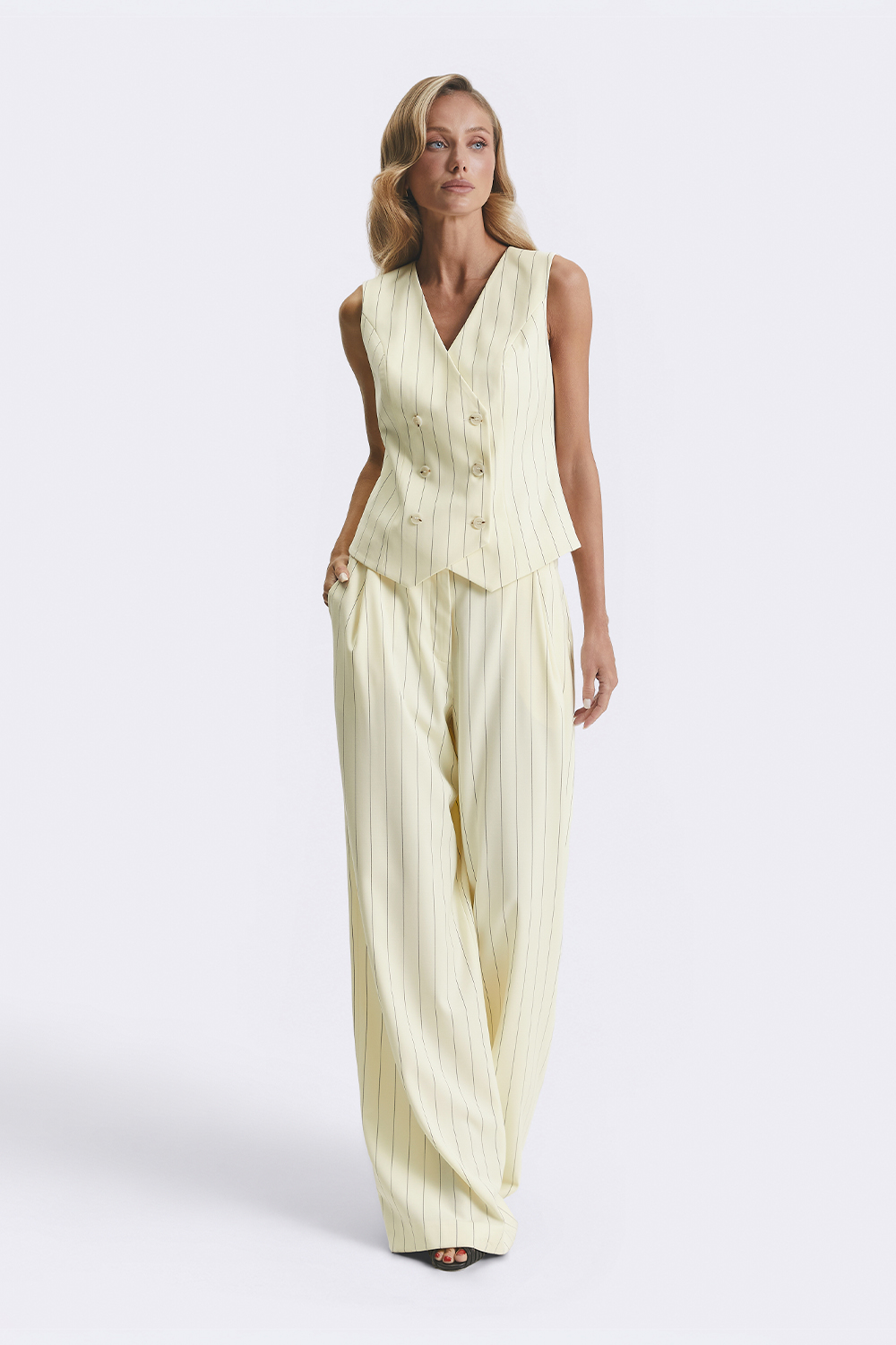 Палаццо лимонного кольору