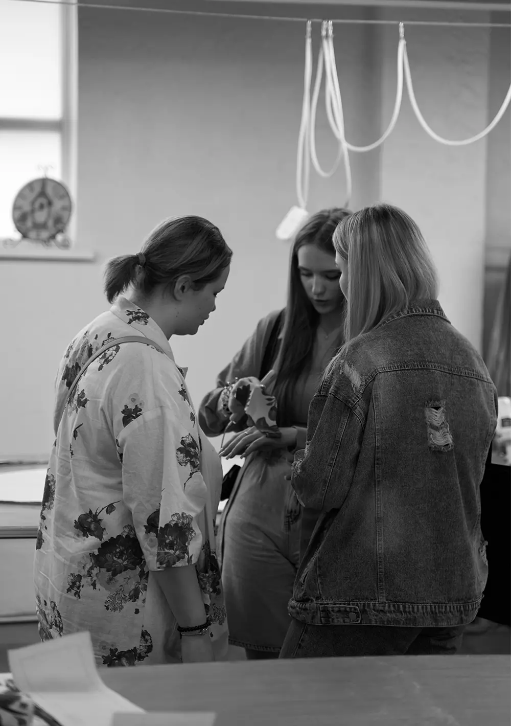 Сорочка з квітковим принтом Natali Bolgar — розмова зі швачками про секрети пошиття у майстерні.