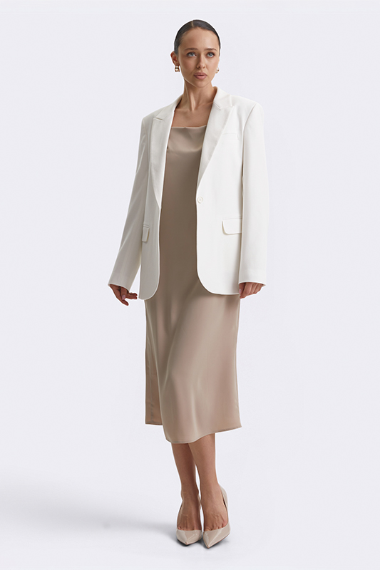 Білий жакет з бежевою сукнею від Natali Bolgar