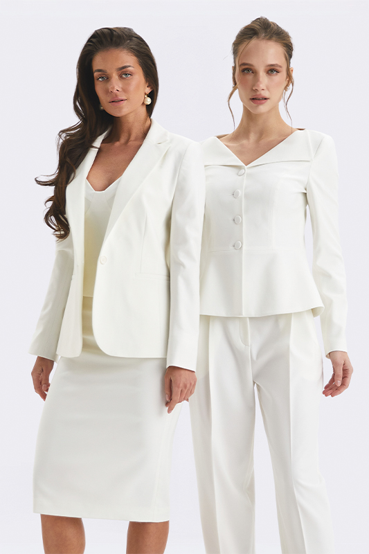 Білі елегантні жакети та спідниця від Natali Bolgar