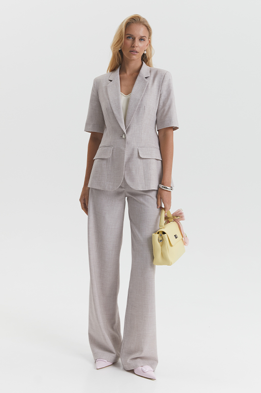 Бежевий офісний образ з жакетом та штанами від Natali Bolgar