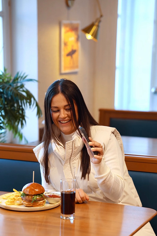 Жилет Natali Bolgar у повсякденному образі