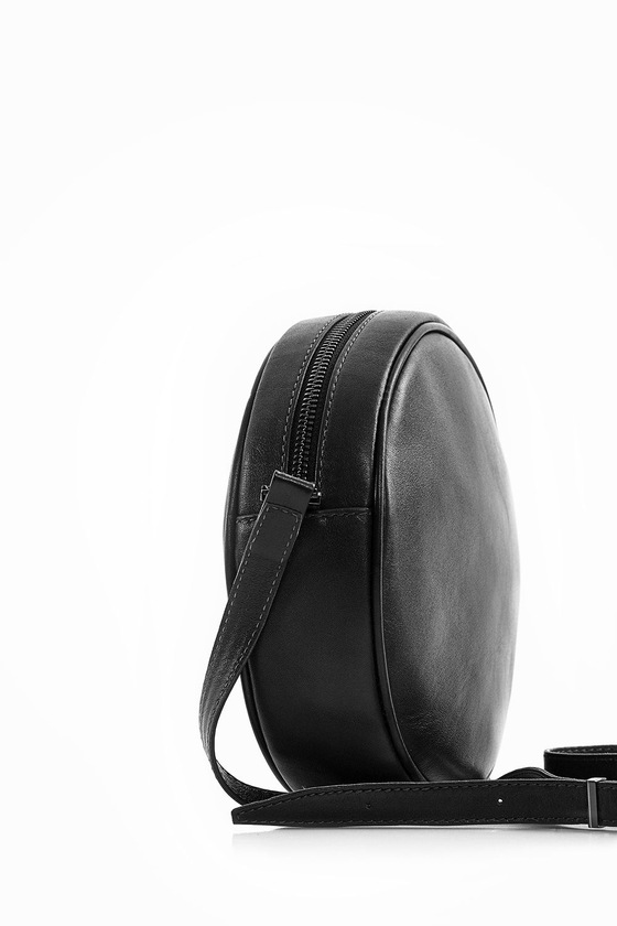 Круглая сумочка черного цвета 1 - интернет-магазин Natali Bolgar