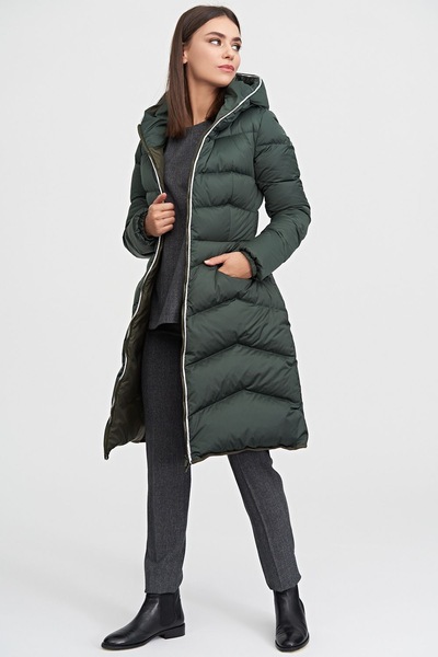 Пальто-пуховик с капюшоном темно-зеленого цвета  – Natali Bolgar