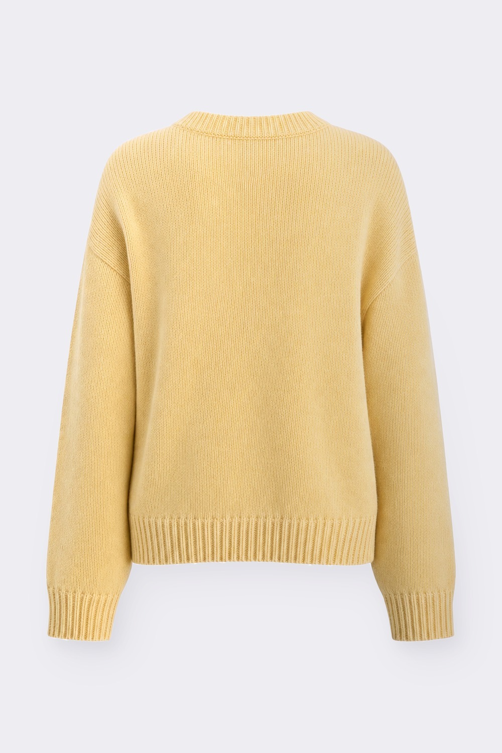 Светр кольору butter yellow 9