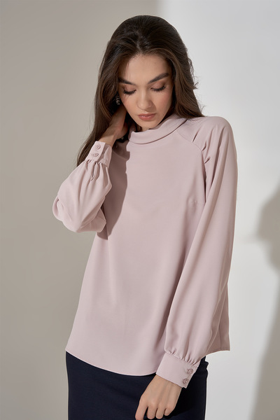 Блуза пудрового цвета с воротником-стойкой  – Natali Bolgar