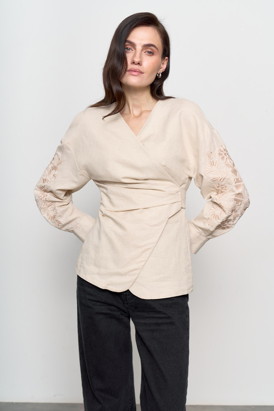 Льняна сорочка з етнічною вишивкою 6 - интернет-магазин Natali Bolgar