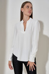 Молочная блуза с V-образным вырезом 2 - интернет-магазин Natali Bolgar
