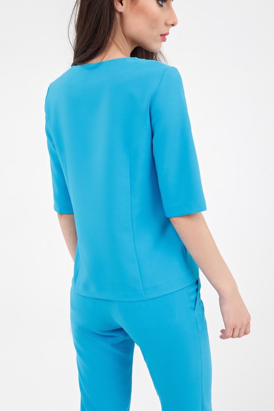 Лаконичная блуза лазурно-голубого оттенка 1 - интернет-магазин Natali Bolgar